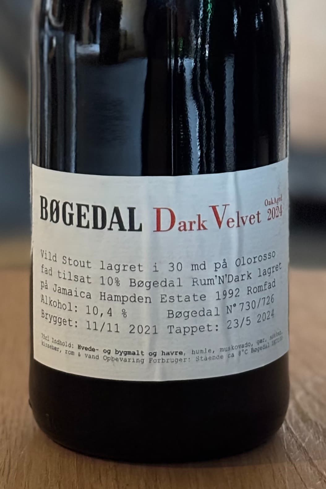 Dark Velvet 10,4